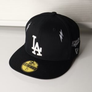 فیت بک مدل LA رعد و برق